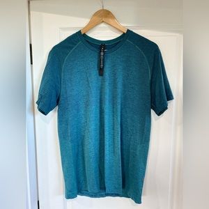 Men’s Lululemon Tech T-Shirt - size M